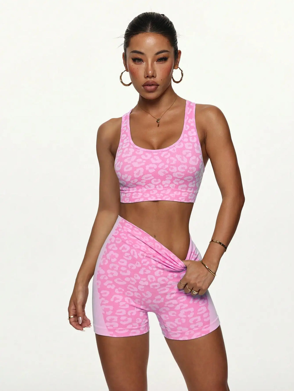 High waisted and belly hugging leopard print yoga set for women, lifting hips and tight fitting for external wear, running peach